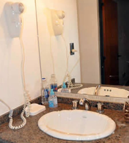 Ante baño mi terruño