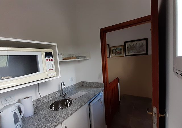 cocina departamento cabañas mi terruño